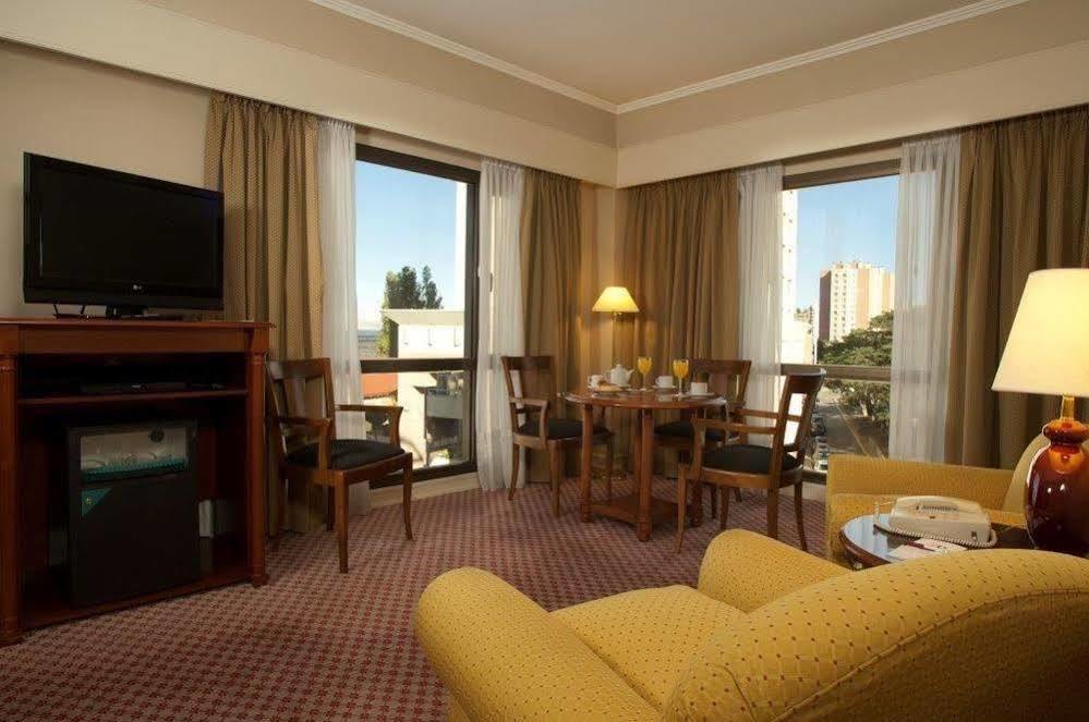 Austral Plaza Hotel Comodoro Rivadavia Exteriér fotografie