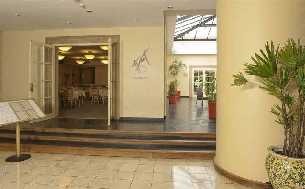 Austral Plaza Hotel Comodoro Rivadavia Exteriér fotografie