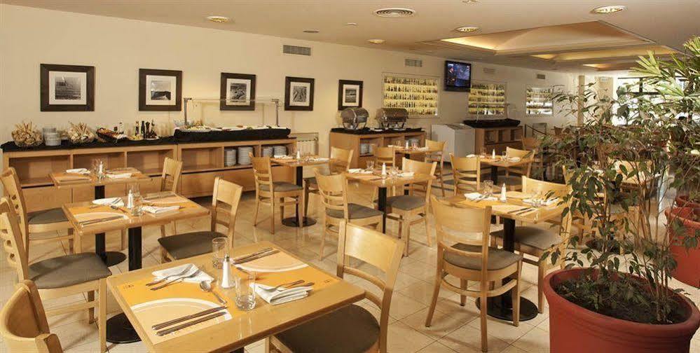 Austral Plaza Hotel Comodoro Rivadavia Exteriér fotografie